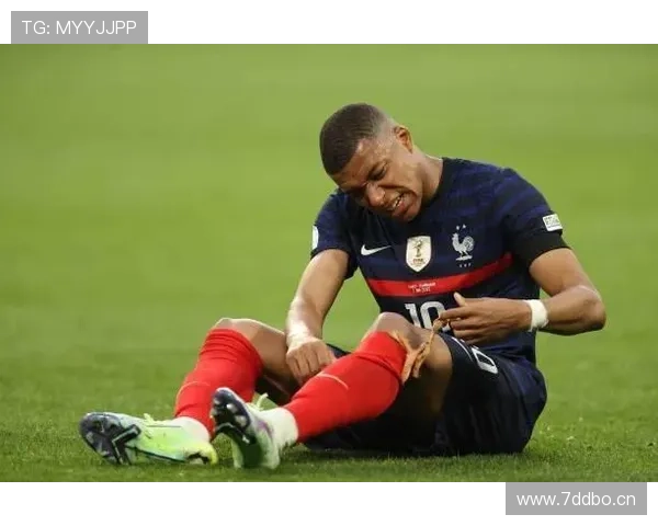 姆巴佩膝盖伤情反复复出时间未定